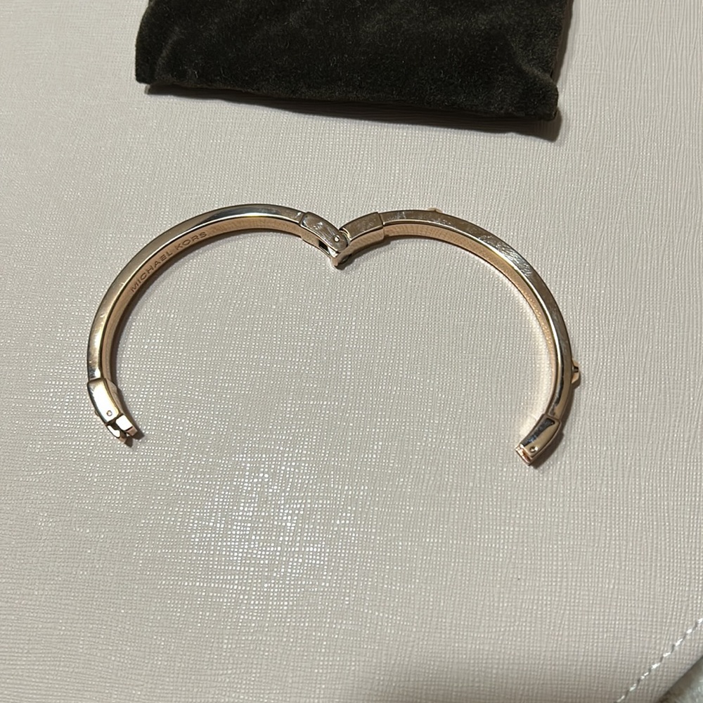 New Michael kors bracelet - Picture 3 of 3